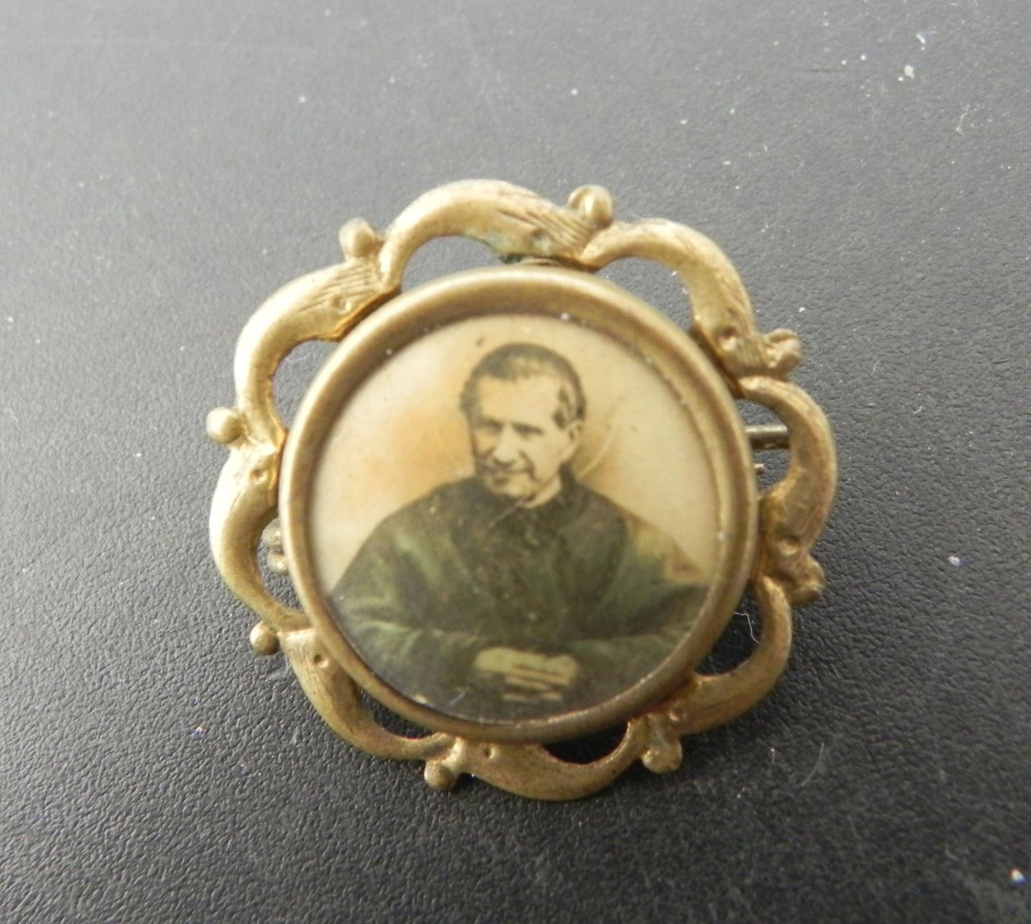 Broches & Aiguilles: Altes Pilger Abzeichen - Brosche – D'occasion à Biel/Bienne par Gogolozi