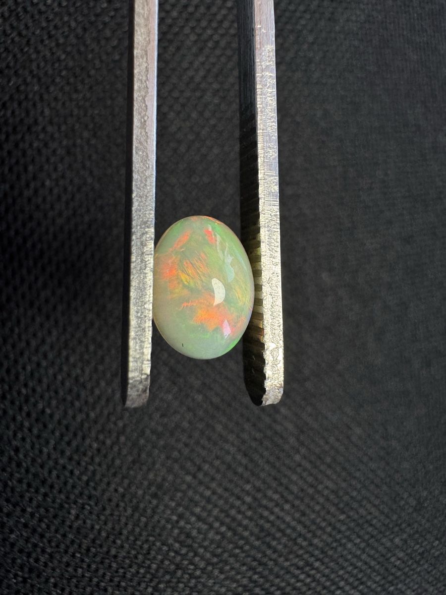 Edelsteine: Äthiopischer Opal 1.1ct – Neu und originalverpackt aus Wängi von Horus90