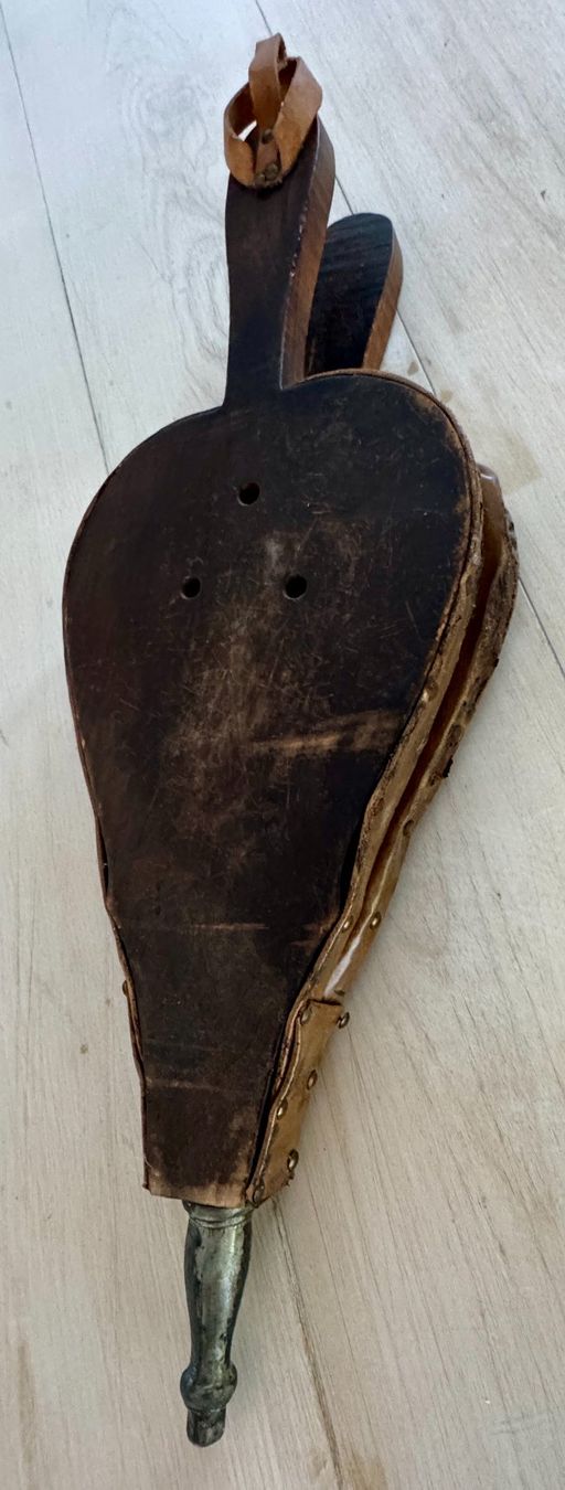 Camini: Blasebalg aus Holz/Leder – Usato da Zuerich venduto da muzuto 1