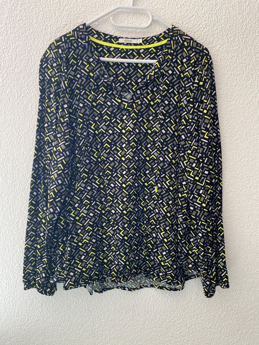 Cecil Chemisiers: Cecil Bluse L – D'occasion à Bleienbach par Dbeno