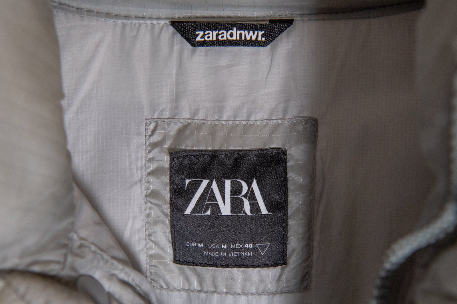Zara Giacche: Zara Winterjacke - Grau - M – Usato da Münsingen venduto da seedee701 2