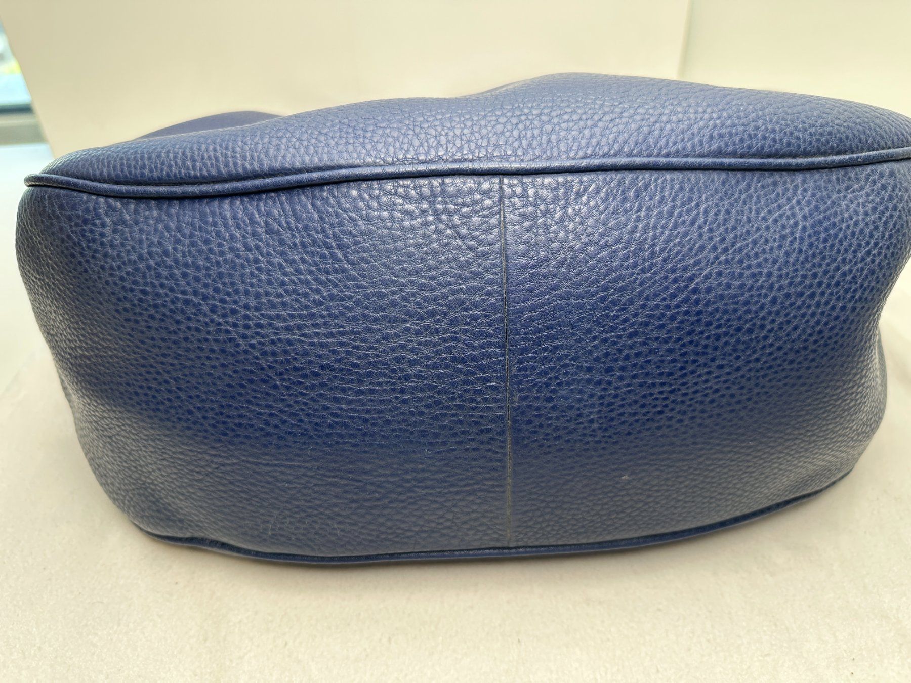 Prada Taschen für Damen: Prada Vitello Daino Hobo + dust bag – Gebraucht aus Genève von rosebud635 2