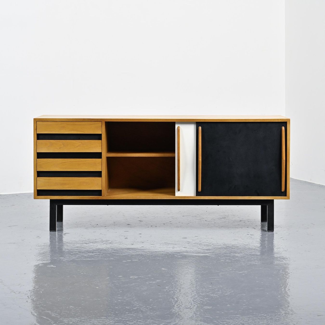 Credenze: Sideboard par Charlotte PERRIAND, édition Steph SIMON  1956 – Usato da VILLEURBANNE venduto da PATEREDELAGANDOUZE 4