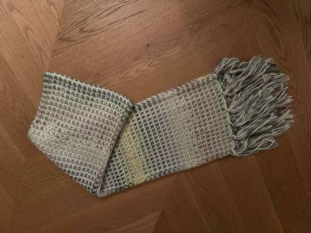 Barts Schal in Grüntönen