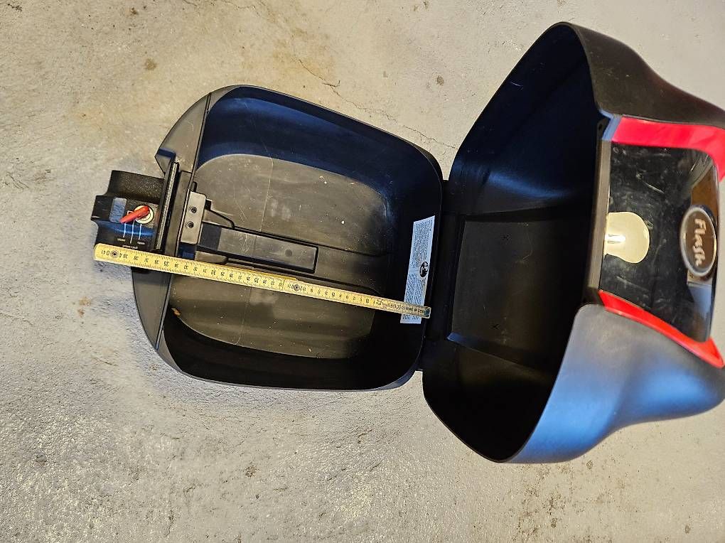 Topcases: Helm Koffer – D'occasion à Laupersdorf par benema 3