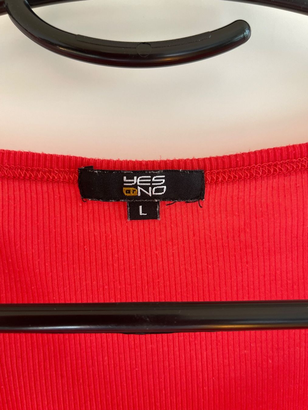 Yes Or No Top: Top YES OR NO taille L – Usato da Sion venduto da edelweissse 2