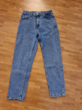 Jeans femme ZARA forme mom droit T 36