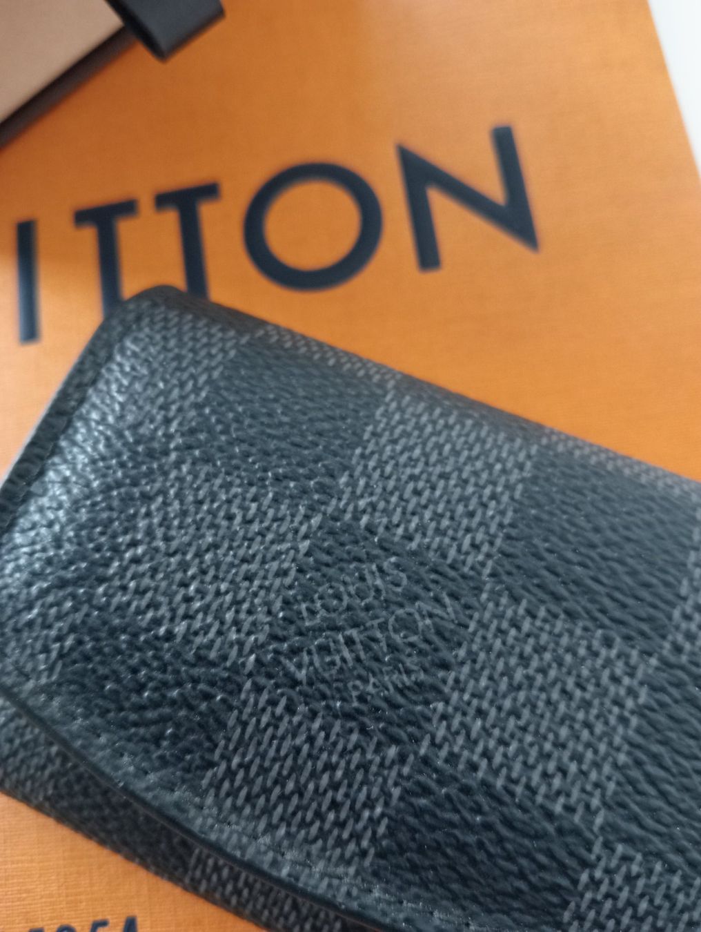 Louis Vuitton Gemelli: Louis Vuitton Manschettenknöpfe, Neu. – Nuovo e nell'imballaggio originale da Oberdorf NW venduto da ale_6r6c 7