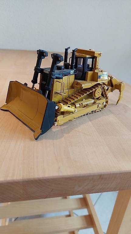 Kit di modellismo & Modellini statici: Model von Firma Eberhard (Dozer gross) – Usato da Ibach venduto da col_n2cs