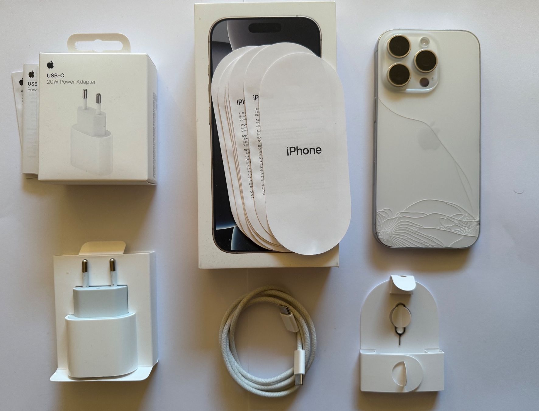 Apple Handys / Smartphones: Apple iPhone 16 Pro 128GB White Titan – Gebraucht aus Schmerikon von janicg88 1