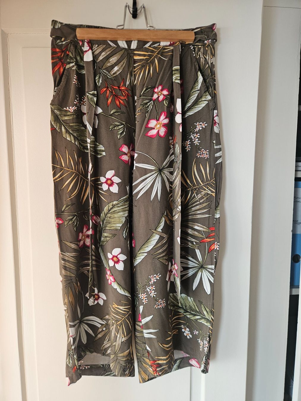 Only Hosen: Sommerliche Hose gemustert, Gr. S – Gebraucht aus Zürich von anna_r26m 2