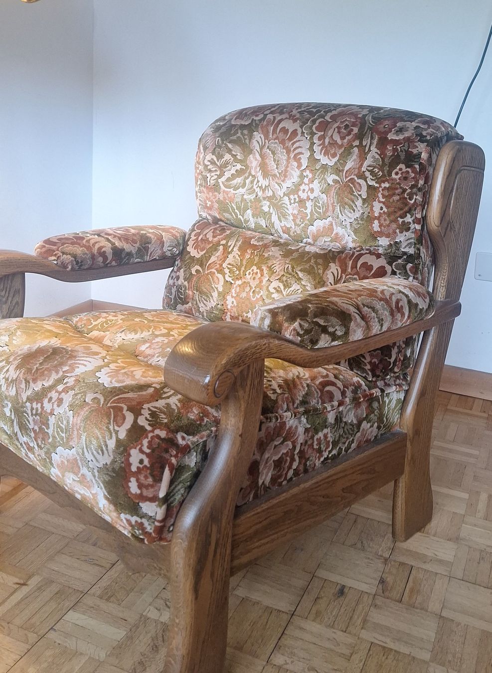 Poltrone: Sessel Eiche mit Blumenmuster Stoffbezug – Usato da Eglisau venduto da t.alder
