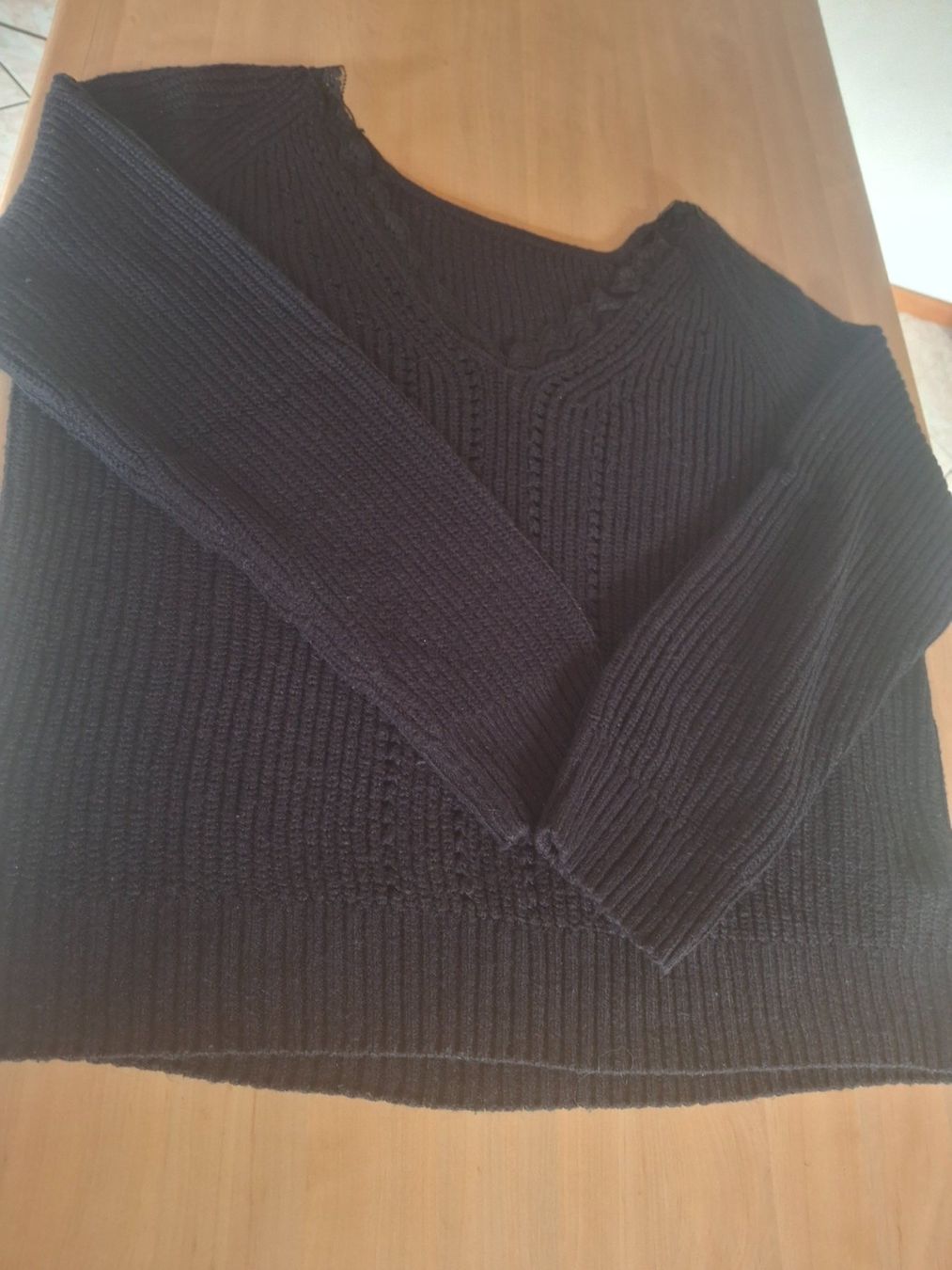 Vila Maglioni & Felpe: Pull col en V taille L marque Vila – Usato da Villiers venduto da san_jn5w 1