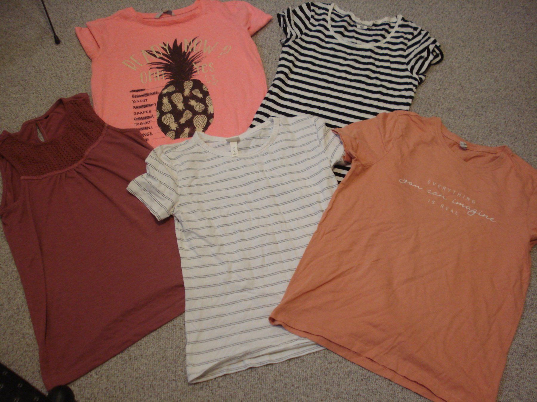 Camicette, T-shirt & Top: 5 T-Shirts Gr. XS / S – Usato da Au SG venduto da beanpasa