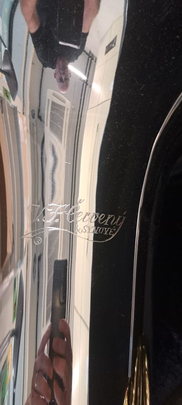 Strumenti musicali: Tuba tuba Cerveny CBB 686, avec étui – Usato da La Neuveville venduto da Nida-Baf 1