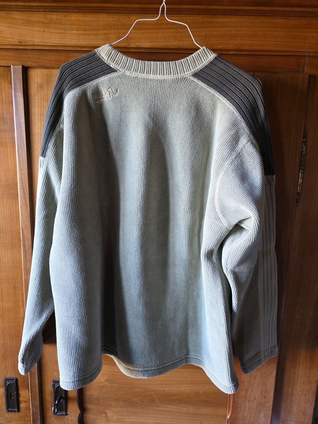 Quiksilver Maglioni & Felpe: Quiksilver Pullover Damen Grösse S – Usato da Walterswil BE venduto da Lonitti 3