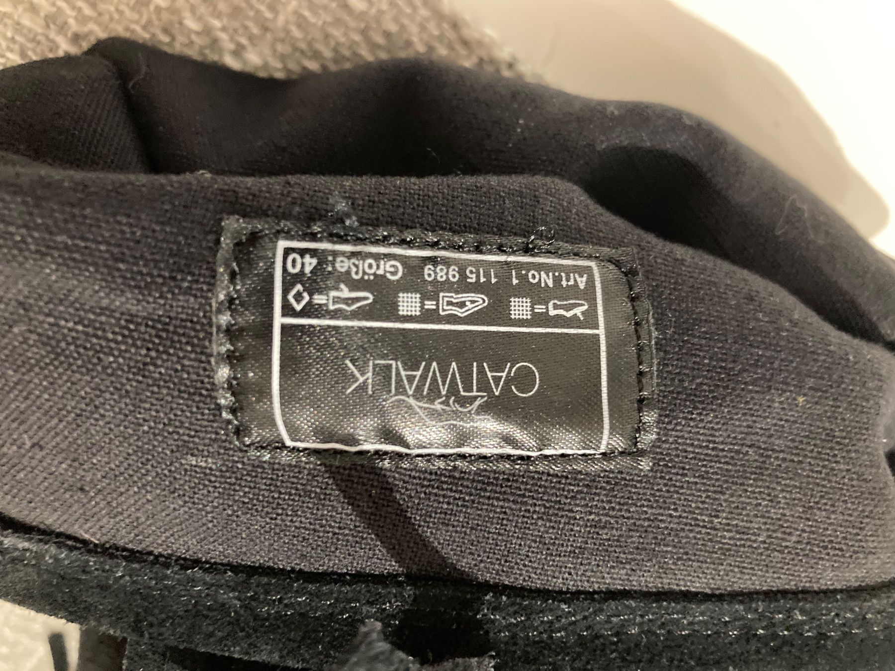 Scarpe da donna: Fransen Stiefel schwarz 40 – Usato da Volketswil venduto da cinicini 7