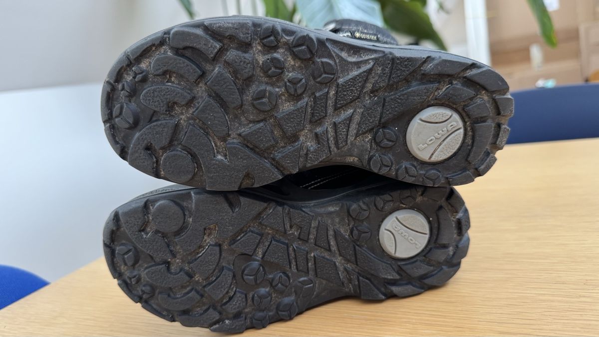 Lowa Scarpe per ragazzi: Winterstiefel Lowa Gr. 31 – Usato da Zürich venduto da nadyasuv 2