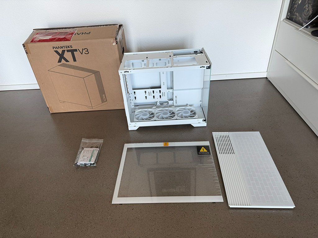 Phanteks Custodie: Phanteks XT V3 PC case for sale, almost new condition – Usato da Luzern venduto da captainmhun 1