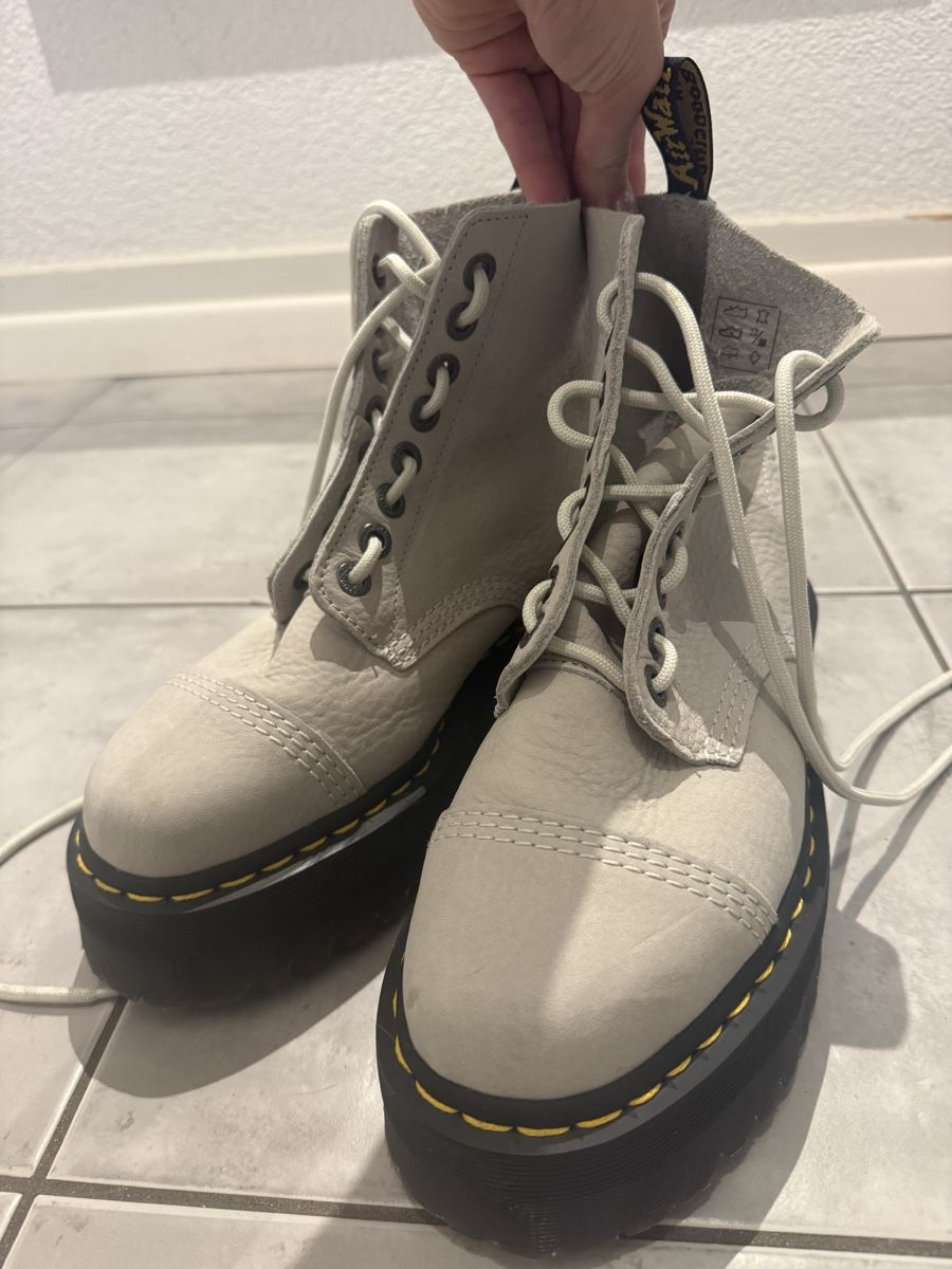 Dr. Martens Scarpe da uomo: DocMartens Mintgrün Plateau 40 – Nuovo (secondo la descrizione) da Bern venduto da kwa_pyt9