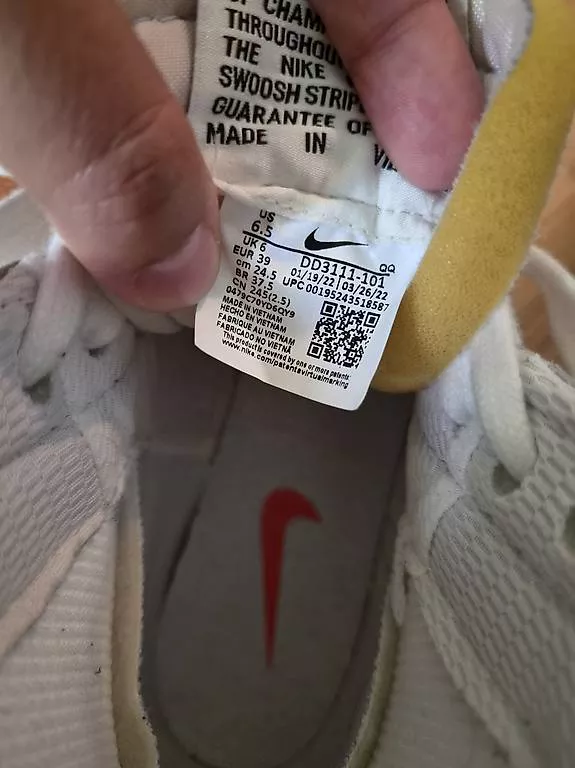 Damenschuhe: Baskets Nike authentiques – Neu und originalverpackt aus Bernex von luanacsoares 3