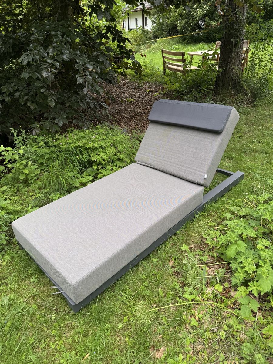 Chaises longues: Gartenliege – Neuf (Voir description) à Trin Mulin par leea.c 1