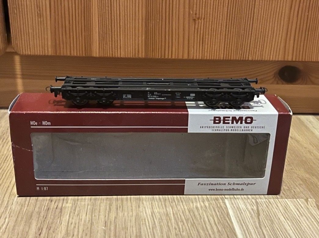 Bemo Modellini di ferrovie: Bemo 2x Schmalspurtransportwagen – Usato da Blonay venduto da babast_ 1