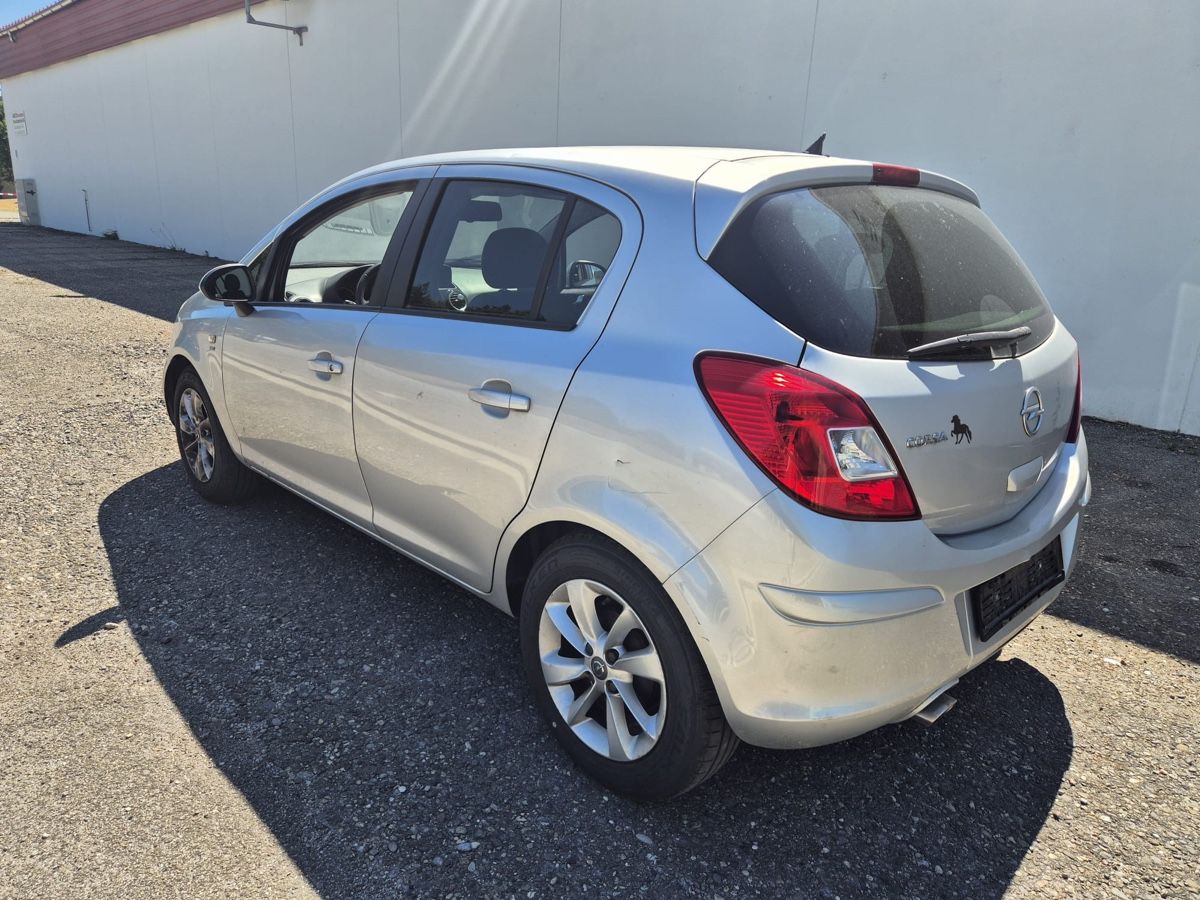 Opel Autos: Opel Corsa 1.4 L / 2014 – Gebraucht aus Wallbach von SchnellAutomobile 2