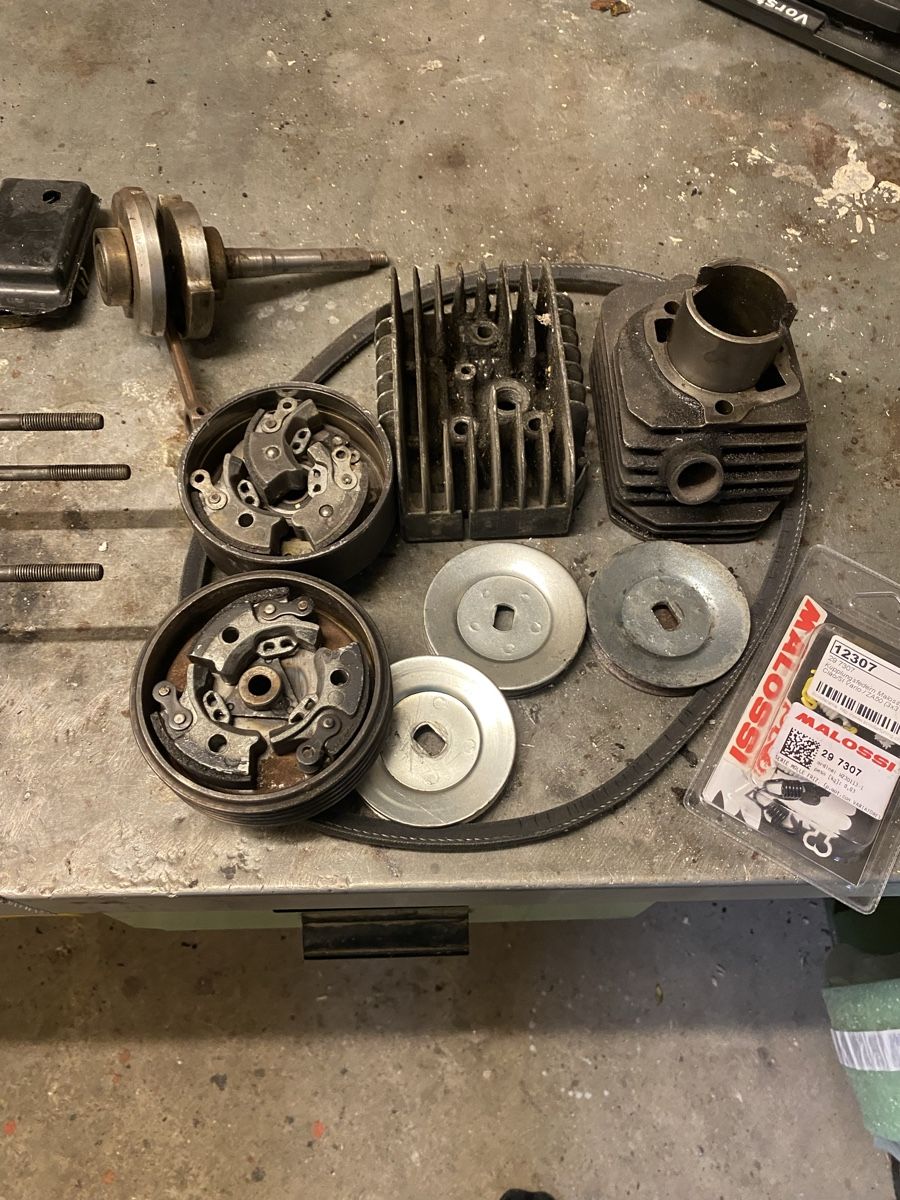 Piaggio Motoren: Piaggio Motorenteile – Defekt aus Büren an der Aare von twostrokeguy 1
