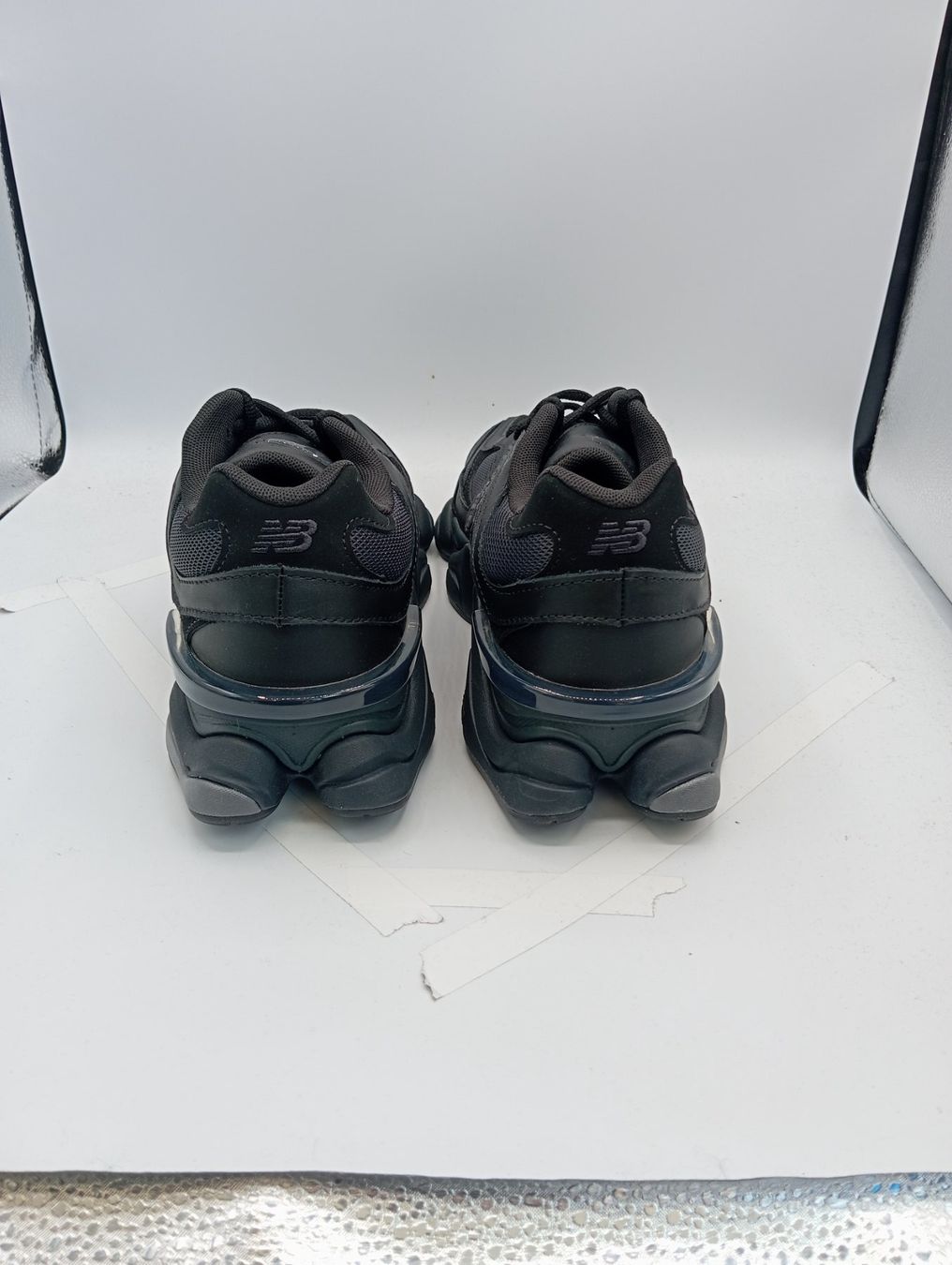New Balance Scarpe da uomo: New Balance 9060 (EU47) – Nuovo e nell'imballaggio originale da Schaffhausen venduto da outlez 6
