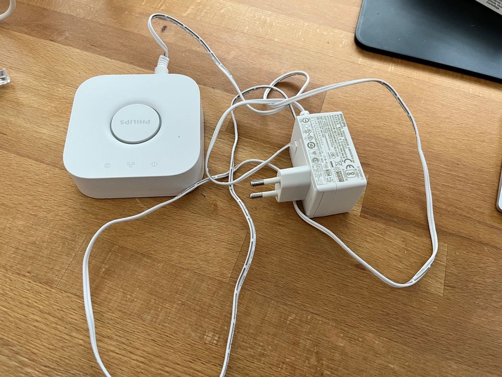 Philips Hue Bridge 2.0 - Centro Di Controllo Per Luci Smart, Compatibile Con Alexa, Google Assistant E Apple HomeKit - Foto 2