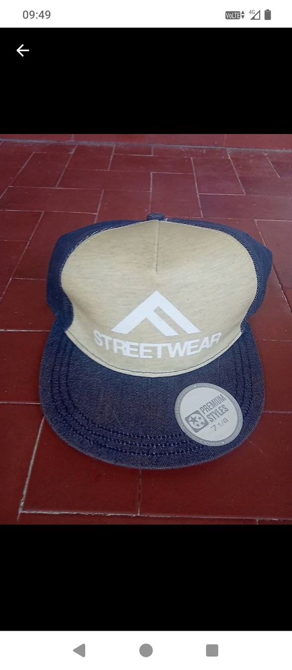 Chapeaux, bonnets & casquettes: Casquettes  – D'occasion à Torgon par vou_pnr8 2