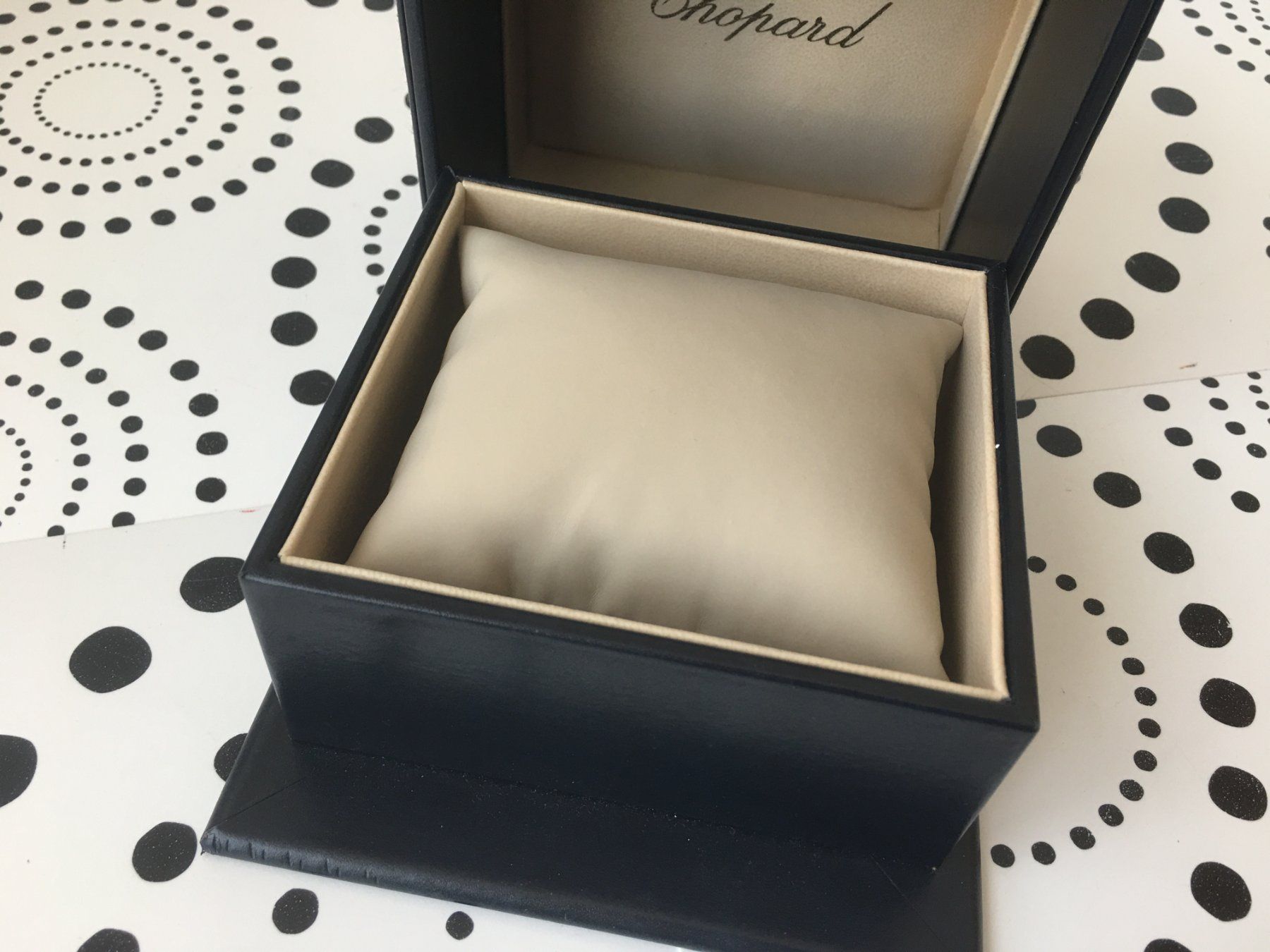 Chopard Scatole porta orologi: CHOPARD - WATCH CASE BOX ECRIN SCHACHTEL LEDER CUIR LEATHER – Usato da Epalinges venduto da dream-watch 2