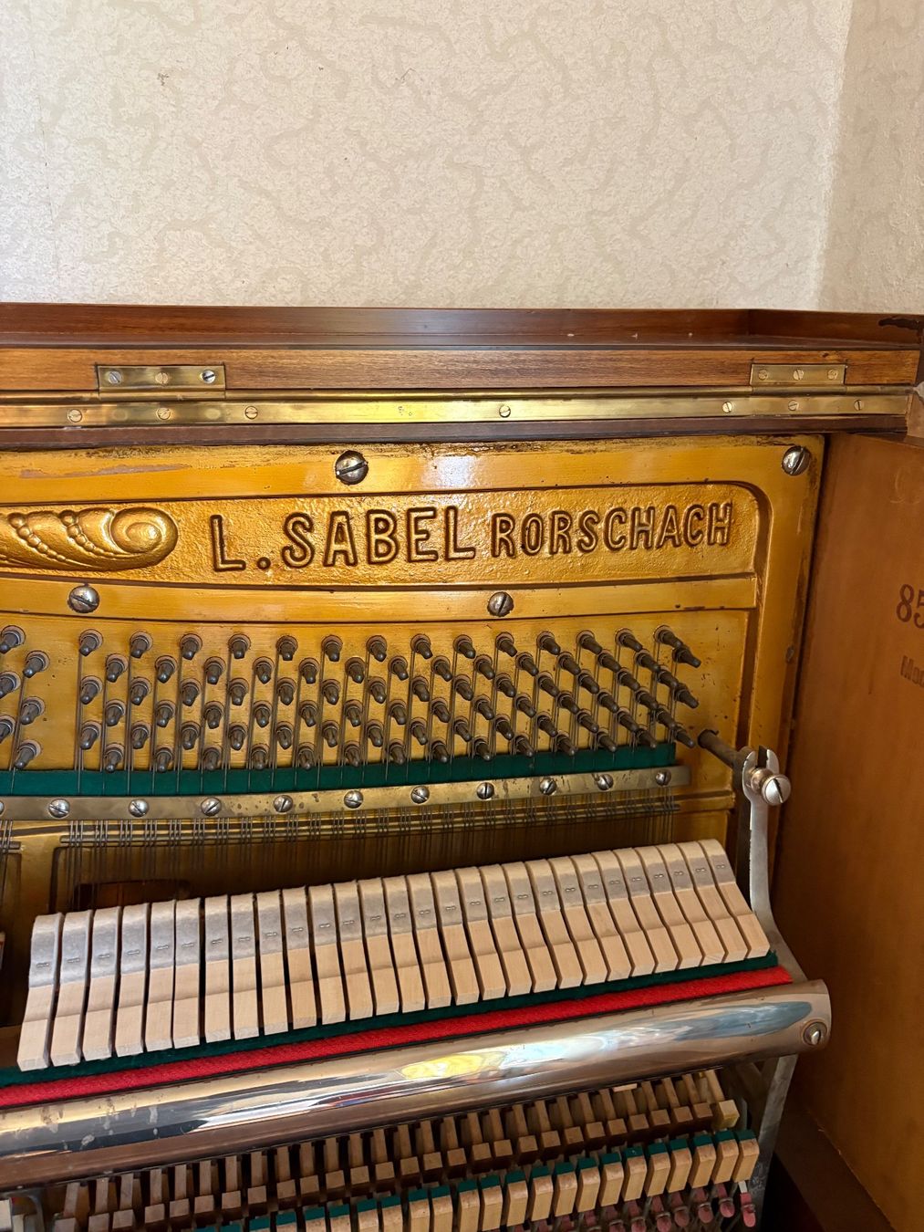Strumenti musicali: Antikes Klavier Sabel mit Hocker – Usato da Lenzburg venduto da drummerlenzburg 5
