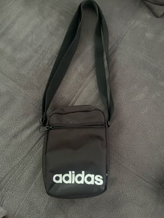 adidas-Umhängetasche
