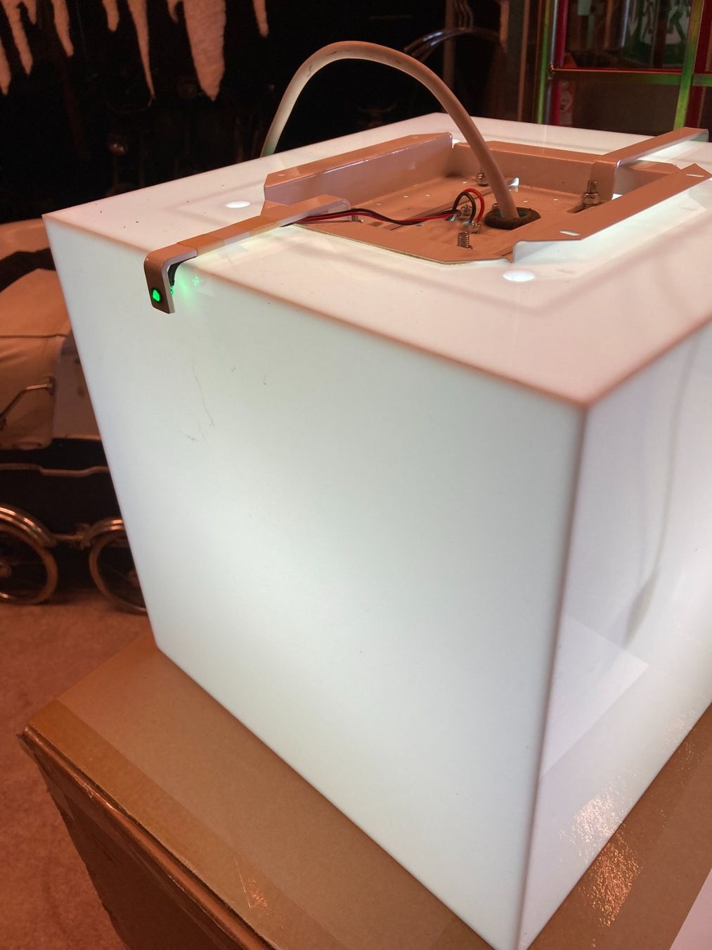 Lampade: Gewerbe Notleuchte Würfel LED – Usato da Oberbüren venduto da Gurki610 2