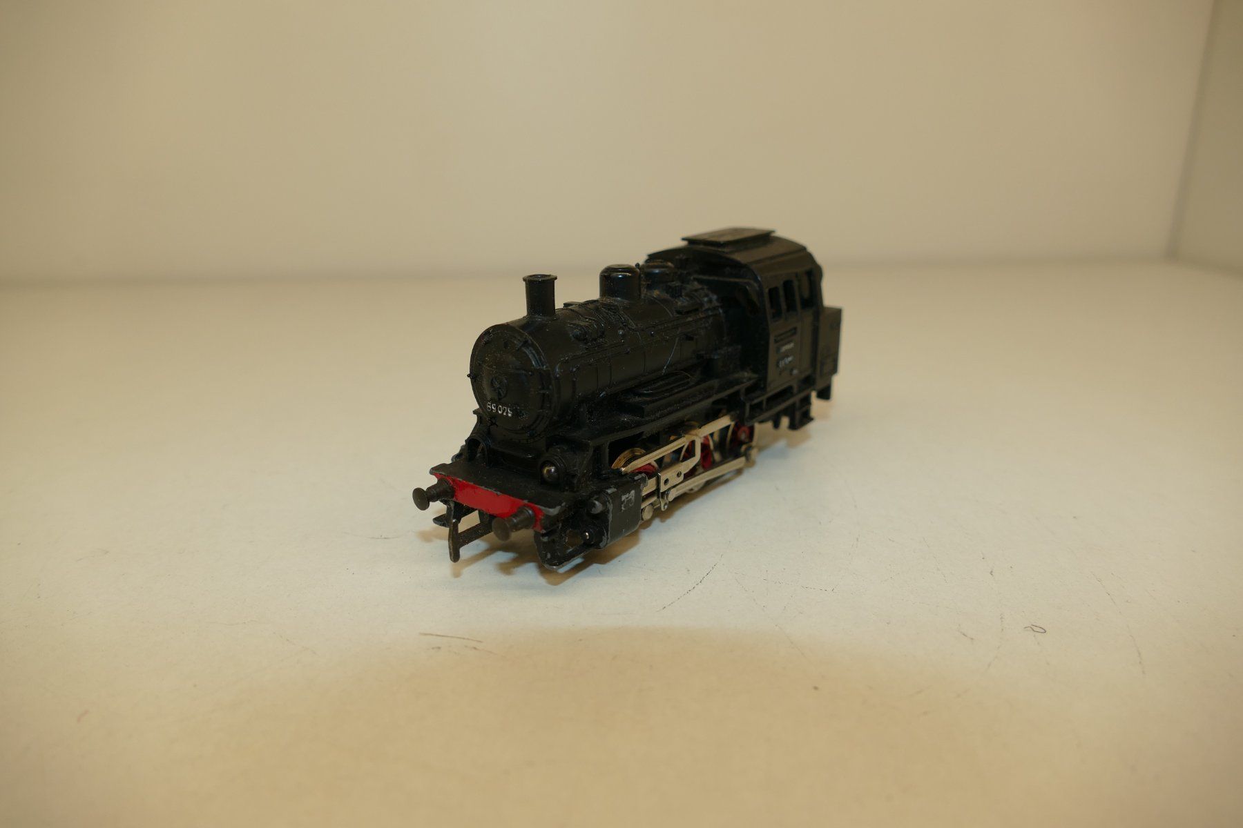 Märklin Trains électriques: Märklin H0: DB Tenderdampflok BR89 – D'occasion à Niederhasli par rail-duerst