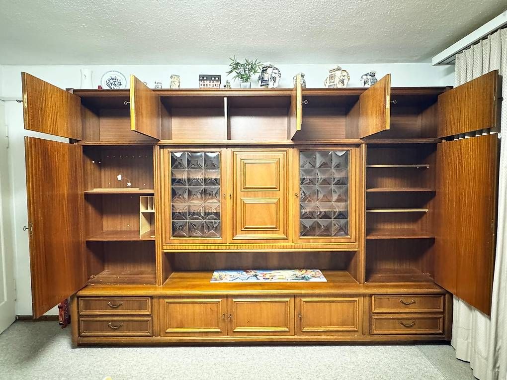 Büffets: Wohnwand - Wohnzimmer-Büffet  – Gebraucht aus Bünzen von Sero100 1