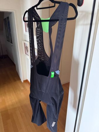Q36.5 Unique Bib Herren Size L