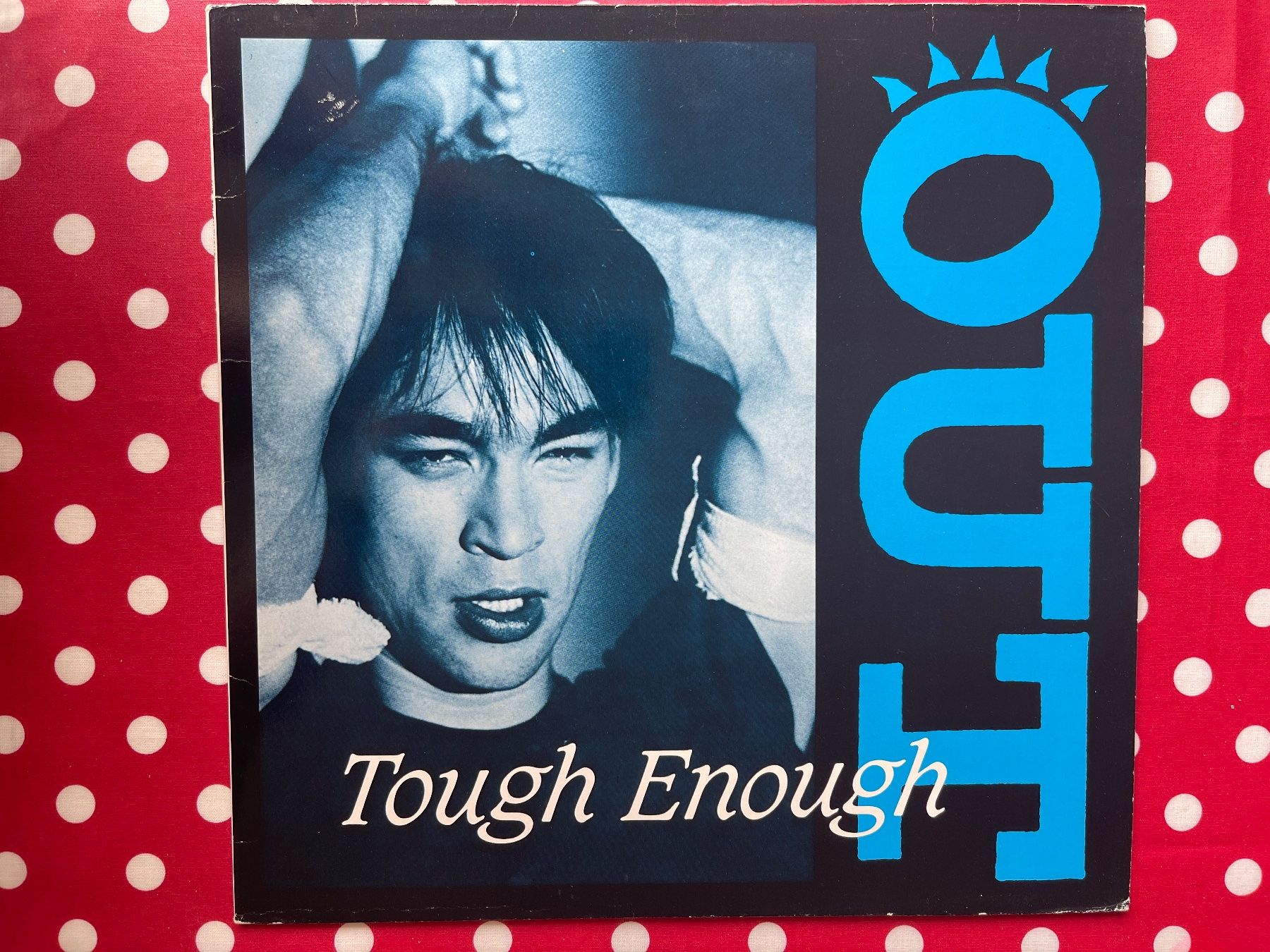 Vinyles: A570/OUT - Tough Enough – D'occasion à Frutigen par Philippe_jsp
