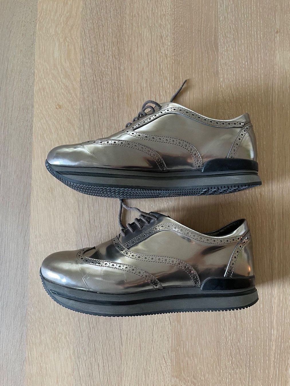 Hogan Scarpe da donna: HOGAN SNEAKERS – Usato da Hünenberg See venduto da DND5
