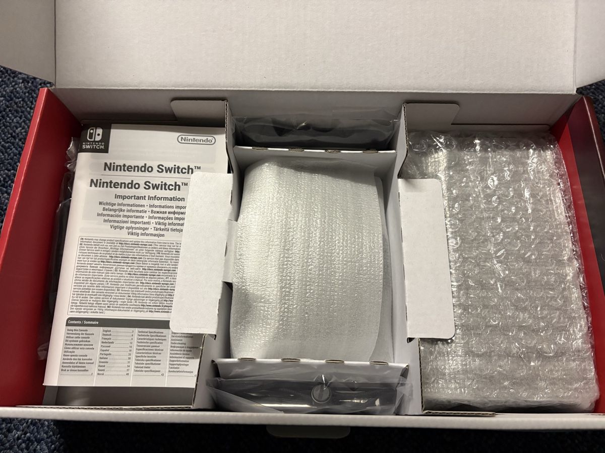 Nintendo Jeux: NINTENDO switch bundle NEU – Neuf avec emballage d'origine à Herzogenbuchsee par warrior77 3