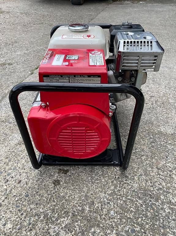Honda Generatori di corrente: Stromerzeuger Honda 1900 Watt – Usato da Buckten venduto da Spiesstcs 4
