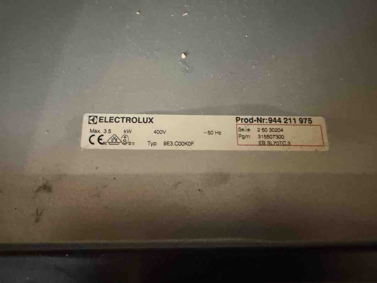 Insegne: Plaque de cuisson induction Electrolux Swissline – Usato da Port venduto da Djegge25 4