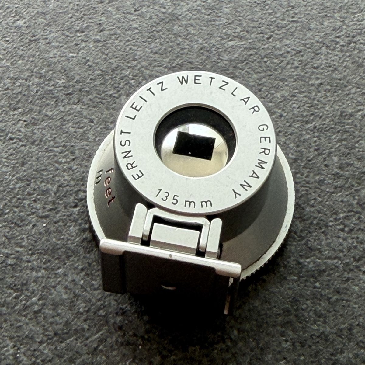 Leitz Foto-Adapter: Leitz Leica Sucher 135mm – Gebraucht aus Gossau ZH von Robroy66