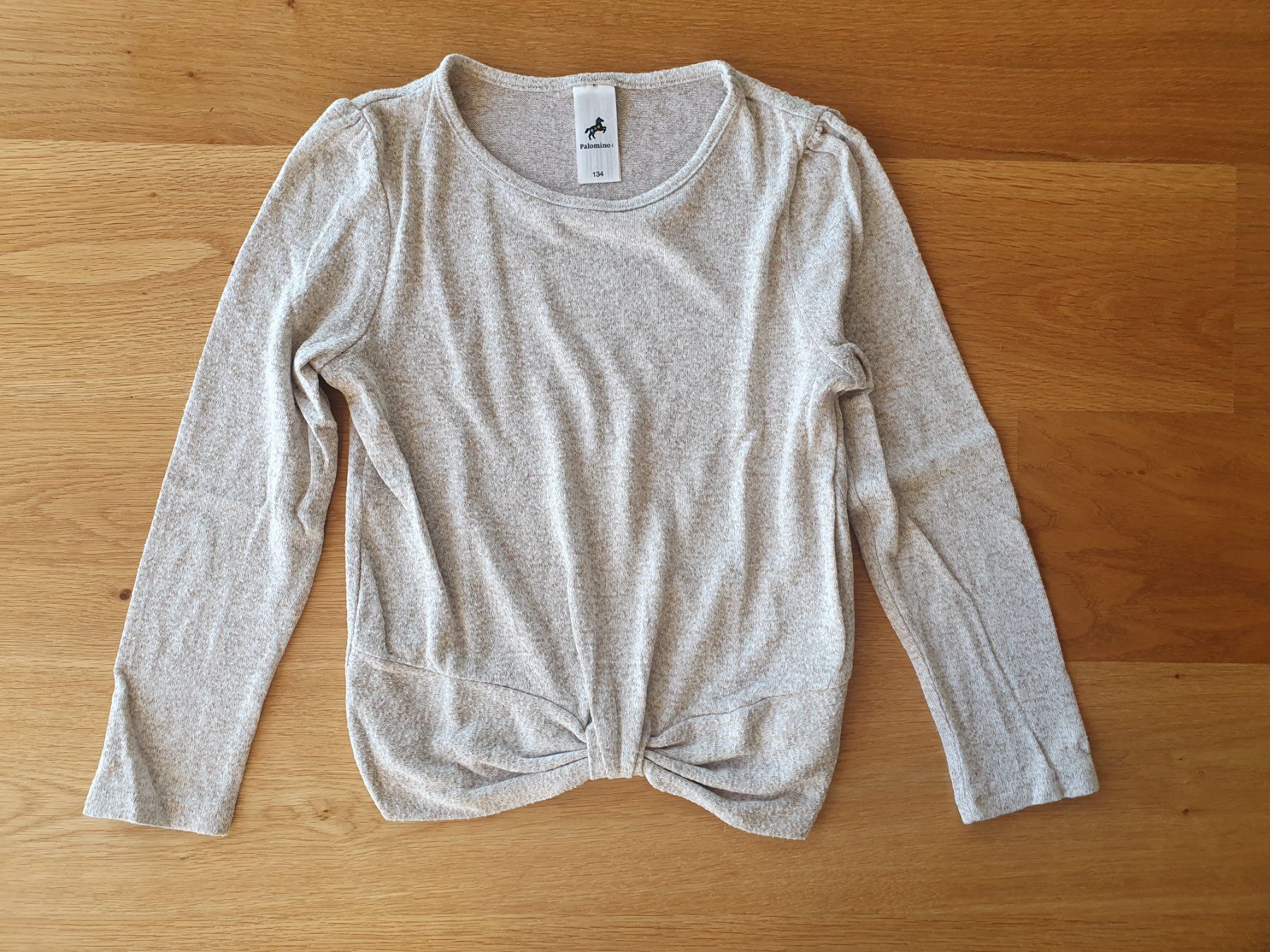 C&A Pullover & Sweatshirts: Feiner Pullover Gr. 134 – Gebraucht aus Villars-sur-Glâne von richardette
