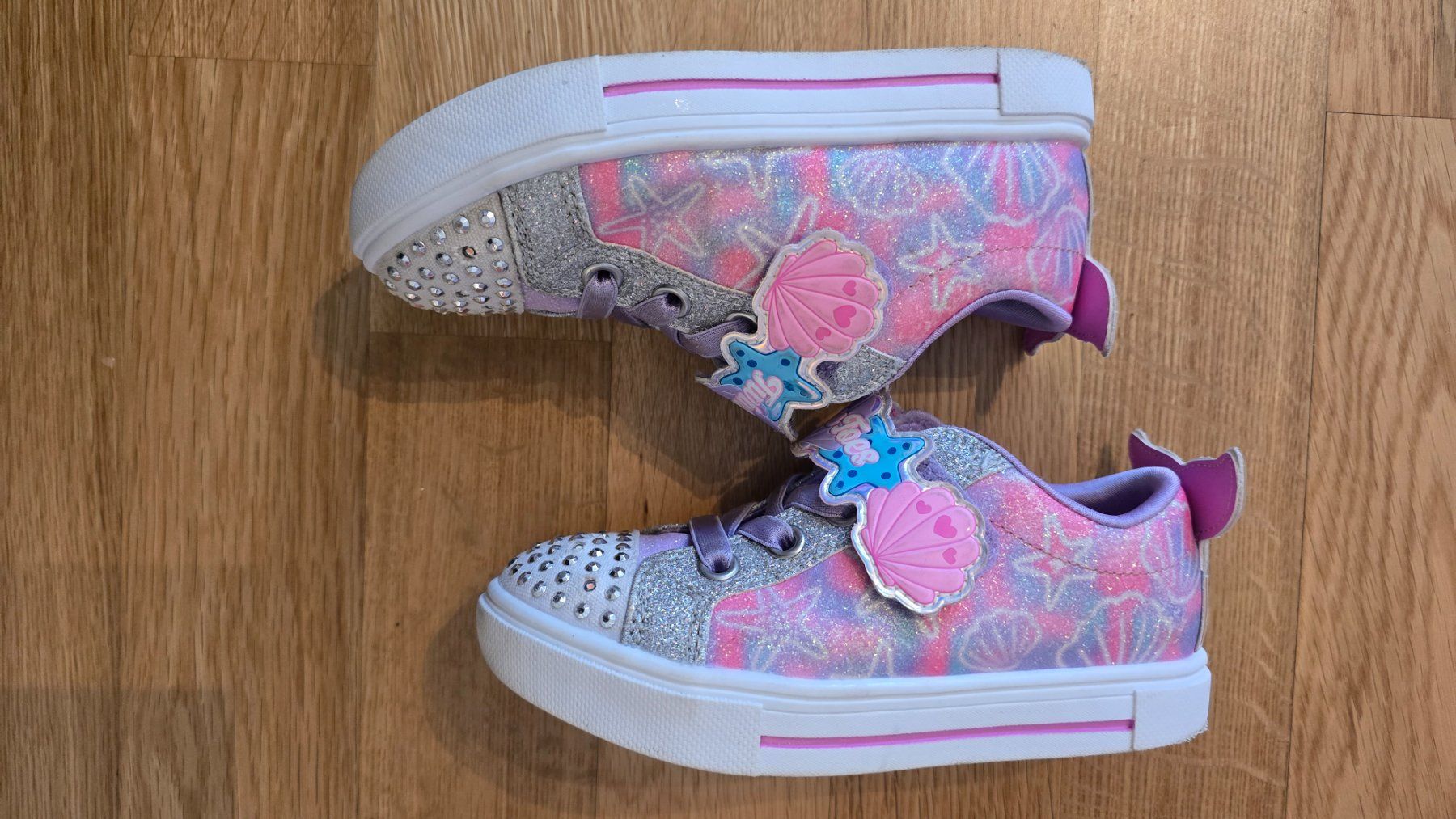 Skechers Scarpe per ragazze: Skechers gr.26 – Usato da Zürich venduto da Simfa