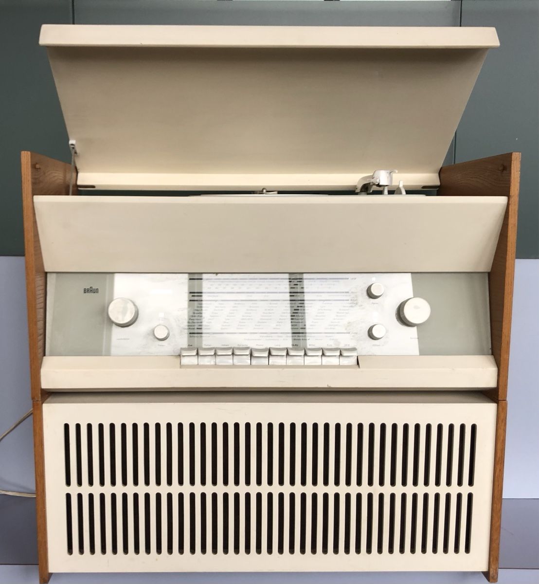 Braun Giradischi: Plattenspieler – Usato da Staad SG venduto da mik_9q78