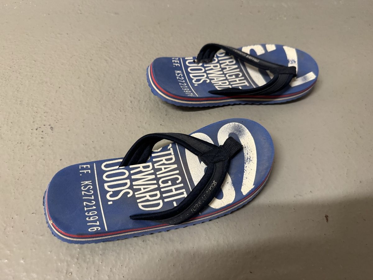 Scarpe per ragazzi: Kinder Flip Flops Grosse 28 – Usato da Zürich venduto da zd_1965 1