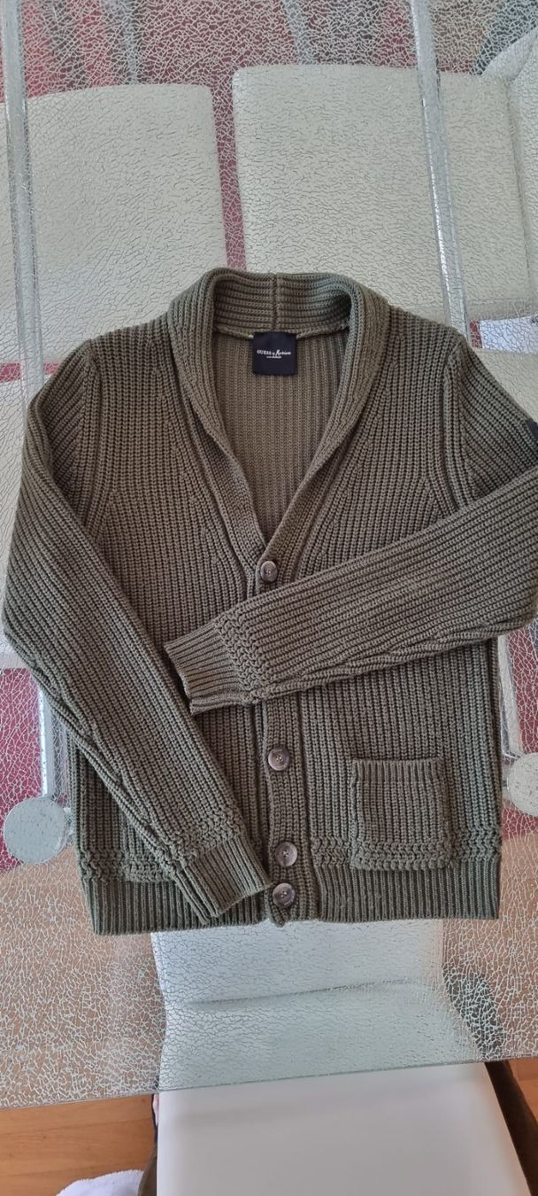 Guess Pulls & Sweat-shirts: Guess Gr. L – D'occasion à Luzern par Edii025 2